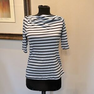 The limited blue stripped shirt XS